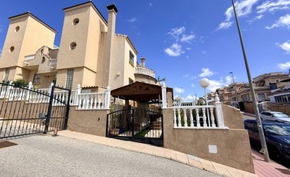 Reventa - Town House -
Orihuela Costa - Costa Blanca