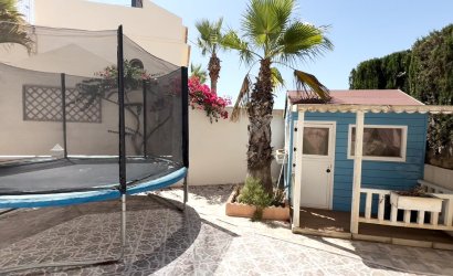 Herverkoop - Villa -
Orihuela - Inland