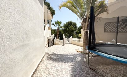 Herverkoop - Villa -
Orihuela - Inland