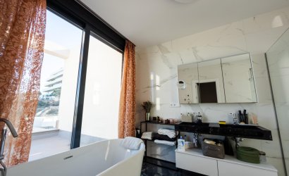 Herverkoop - Villa -
Orihuela - Las Colinas Golf
