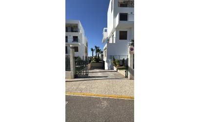Herverkoop - duplex -
Orihuela Costa - Costa Blanca