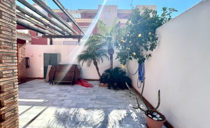 Herverkoop - Town House -
Torre de la Horadada - Costa Blanca
