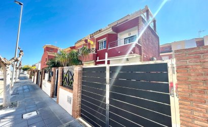 Herverkoop - Town House -
Torre de la Horadada - Costa Blanca