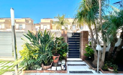 Herverkoop - Town House -
Torre de la Horadada - Costa Blanca