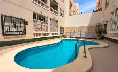 Herverkoop - Apartamento -
Torrevieja - Centro