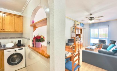 Herverkoop - Apartamento -
Torrevieja - Centro