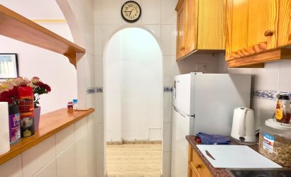 Herverkoop - Apartamento -
Torrevieja - Centro