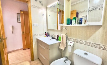 Herverkoop - Apartamento -
Torrevieja - Centro