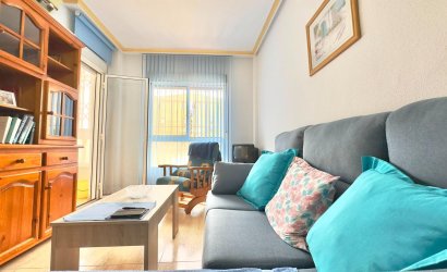 Herverkoop - Apartamento -
Torrevieja - Centro