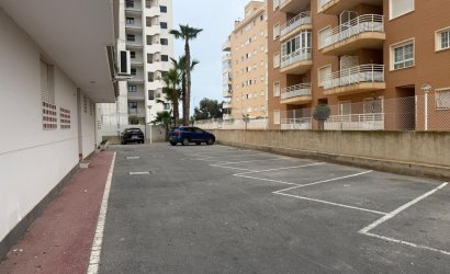 Herverkoop - Apartamento -
Guardamar del Segura - Puerto Deportivo