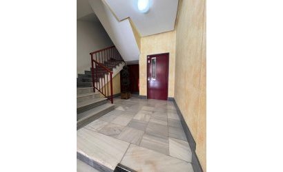 Resale - Apartamento -
Torrevieja - Centro