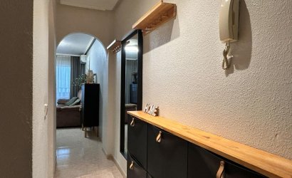 Herverkoop - Apartamento -
Torrevieja - Centro