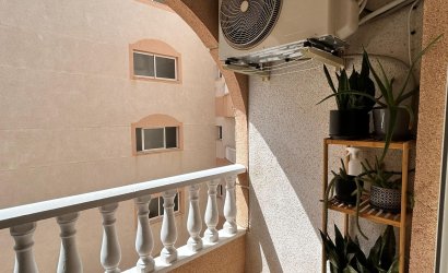 Herverkoop - Apartamento -
Torrevieja - Centro