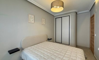 Herverkoop - Apartamento -
Torrevieja - Playa del Cura