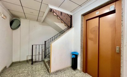 Herverkoop - Apartamento -
Torrevieja - Playa del Cura