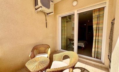 Herverkoop - Apartamento -
Torrevieja - Playa del Cura