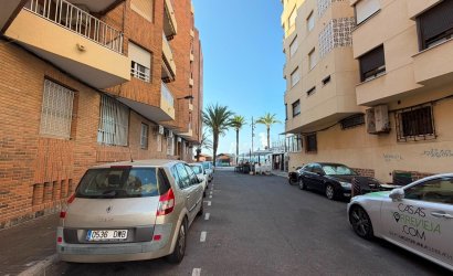 Revente - Apartamento -
Torrevieja - Playa del Cura