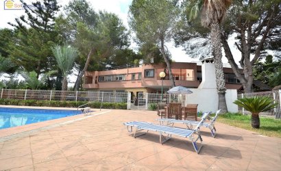 Resale - Villa -
Torrevieja - Los Balcones