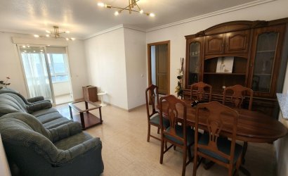 Herverkoop - Apartamento -
Torrevieja - Centro