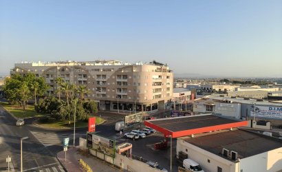 Herverkoop - Apartamento -
Torrevieja - Centro