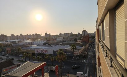 Herverkoop - Apartamento -
Torrevieja - Centro