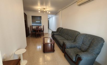 Herverkoop - Apartamento -
Torrevieja - Centro