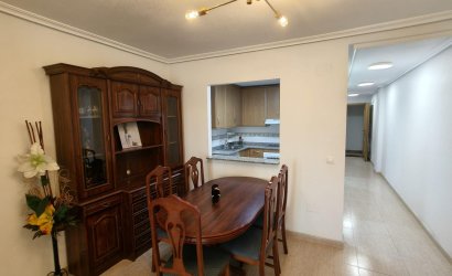 Herverkoop - Apartamento -
Torrevieja - Centro