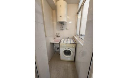 Herverkoop - Apartamento -
Torrevieja - Centro