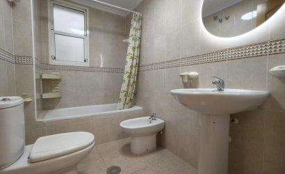 Herverkoop - Apartamento -
Torrevieja - Centro