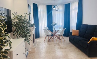 Resale - Villa -
Villamartin - Costa Blanca