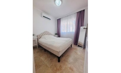 Resale - Villa -
Villamartin - Costa Blanca