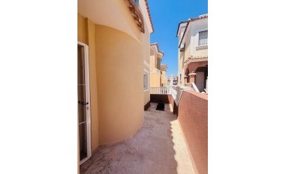 Resale - Villa -
Villamartin - Costa Blanca