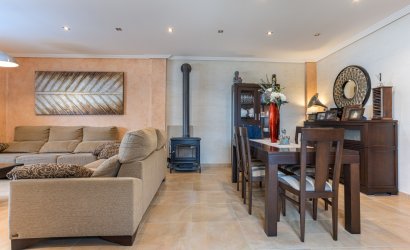 Herverkoop - Villa -
Los Montesinos - La Herrada