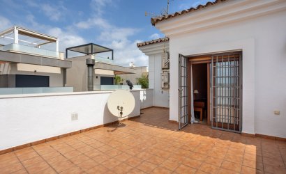 Herverkoop - Villa -
Los Montesinos - La Herrada
