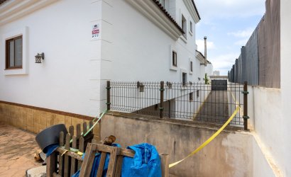 Herverkoop - Villa -
Los Montesinos - La Herrada