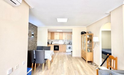 Herverkoop - Bungalow -
Torrevieja - Torreblanca