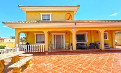Resale - Villa -
Torrevieja - Los Balcones