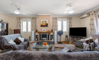 Resale - Villa -
Torrevieja - Los Balcones