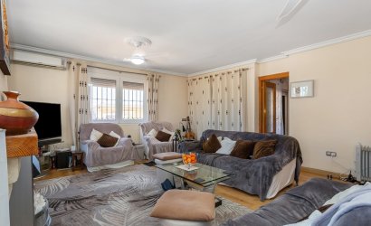 Resale - Villa -
Torrevieja - Los Balcones