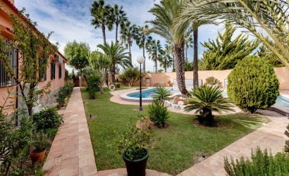 Herverkoop - Villa -
Torrevieja - San Luis