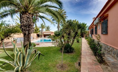 Herverkoop - Villa -
Torrevieja - San Luis