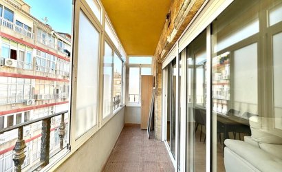 Resale - Apartment -
Torrevieja - Centro