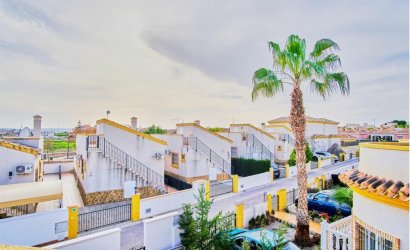 Herverkoop - Villa -
Los Montesinos - La Herrada