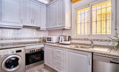 Herverkoop - Villa -
Los Montesinos - La Herrada