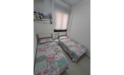 Resale - Apartment -
Torrevieja - Estacion De Autobuses