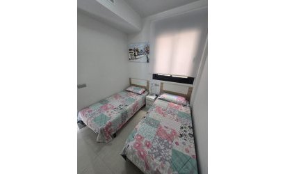 Resale - Apartment -
Torrevieja - Estacion De Autobuses