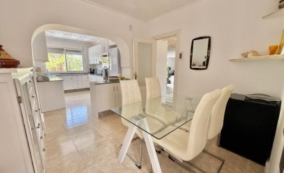 Herverkoop - Villa -
Dolores - Comunidad Valenciana