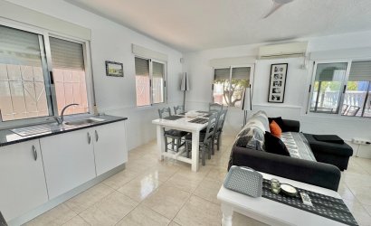 Herverkoop - Villa -
Dolores - Comunidad Valenciana