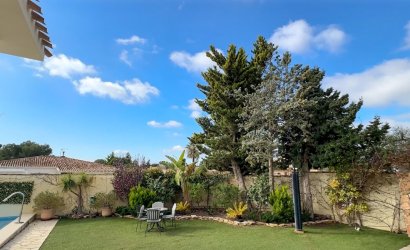 Herverkoop - Villa -
Campoamor - Costa Blanca