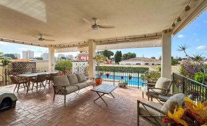 Herverkoop - Villa -
Campoamor - Costa Blanca